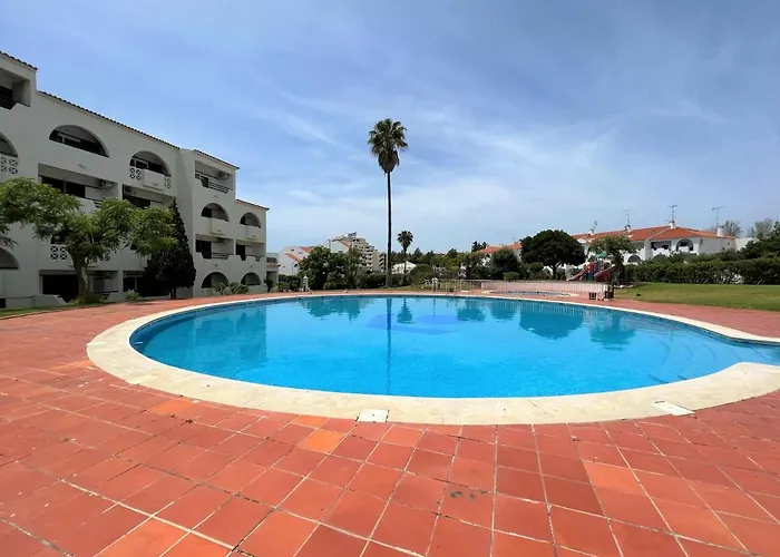 Apartment Twins 2 With Pool By Homing Albufeira