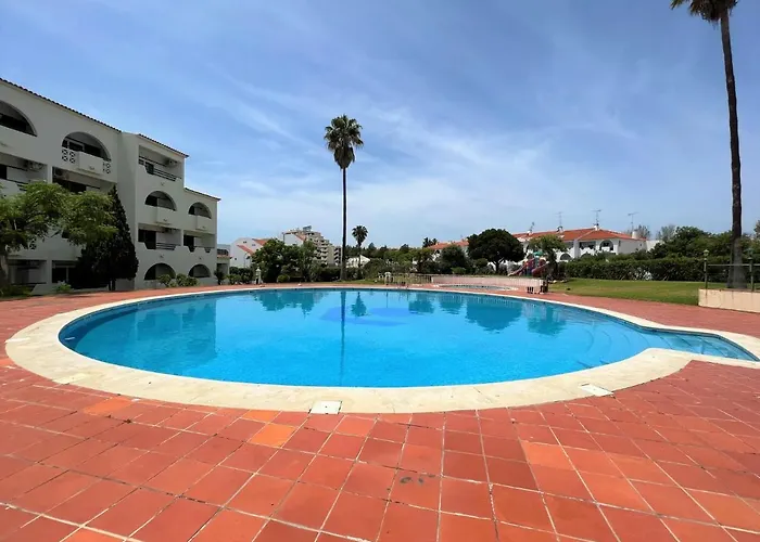 Twins 2 With Pool By Homing *