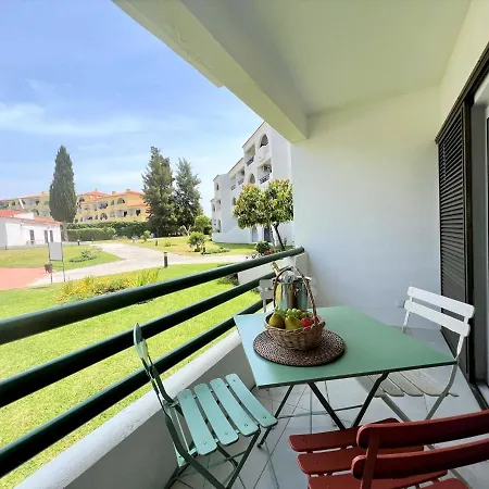 Apartment Twins 2 With Pool By Homing